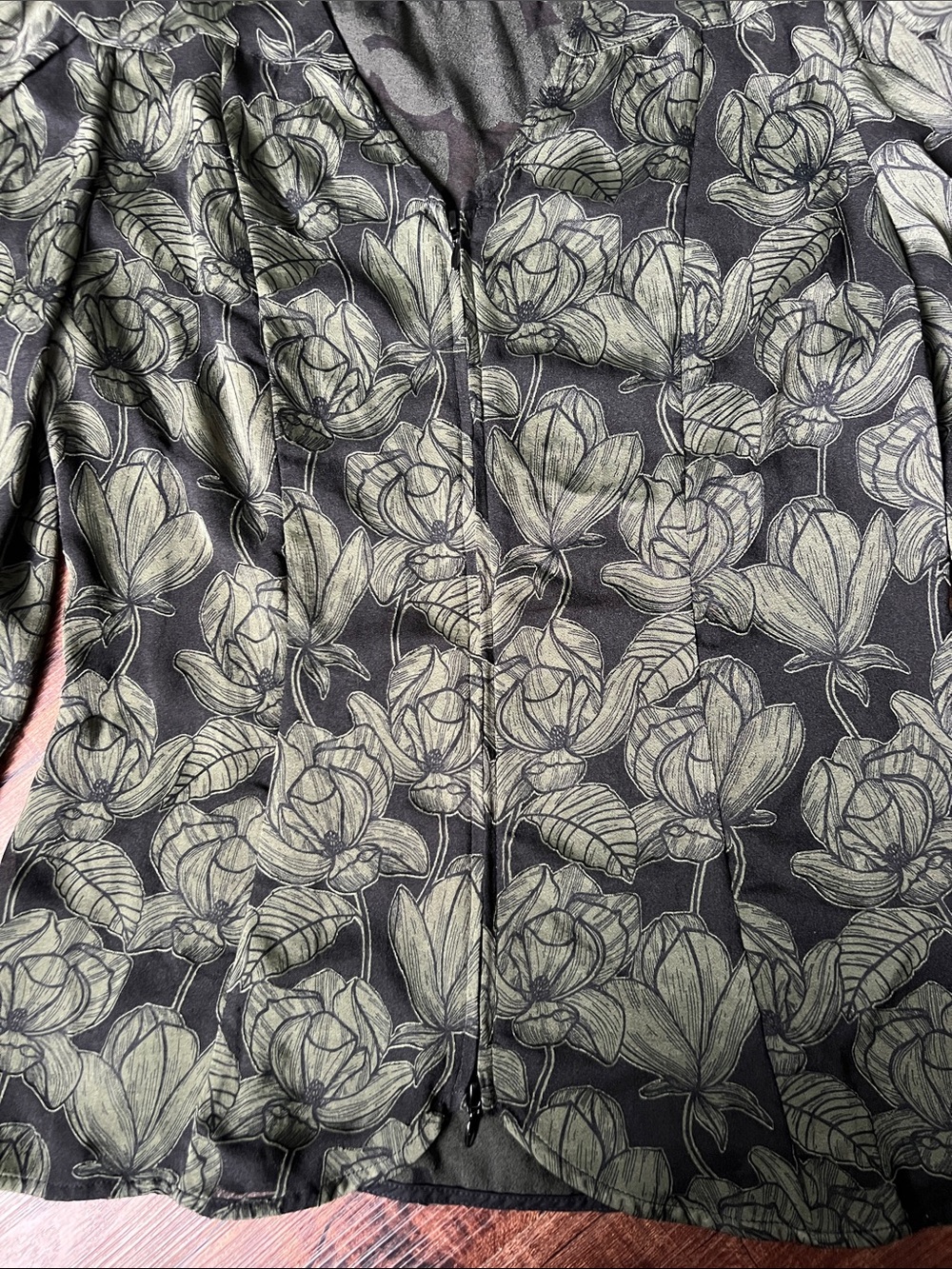 ANNE FONTAINE green and black floral leaf print 3/4 long sleeve top shirt blouse - Picture 3 of 11